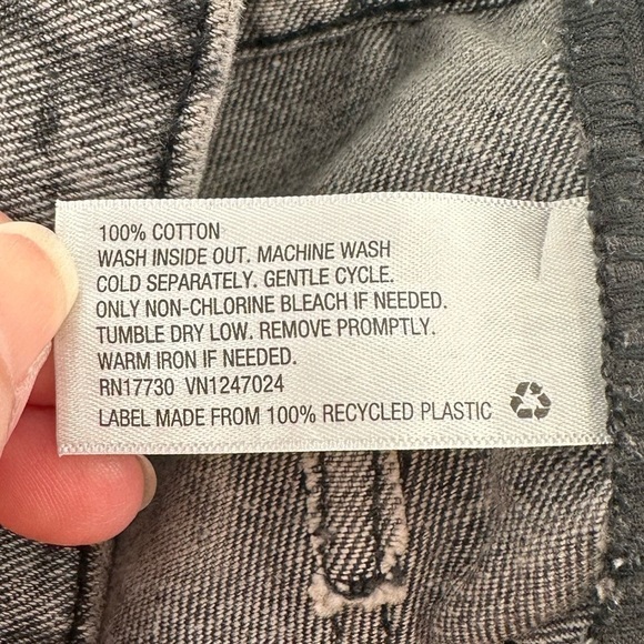 WILD Fable Women’s Highest Rise Distressed Black Raw Hem Shorts Size 6 - Picture 6 of 9